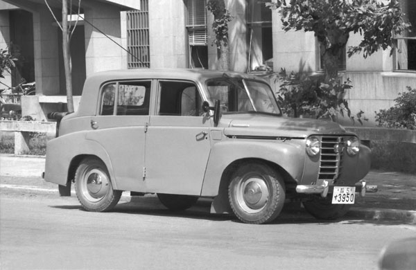 (参考写真 01) 015-18＊ 1952-53 Datsun Thrift Sedan(DS-4).JPG